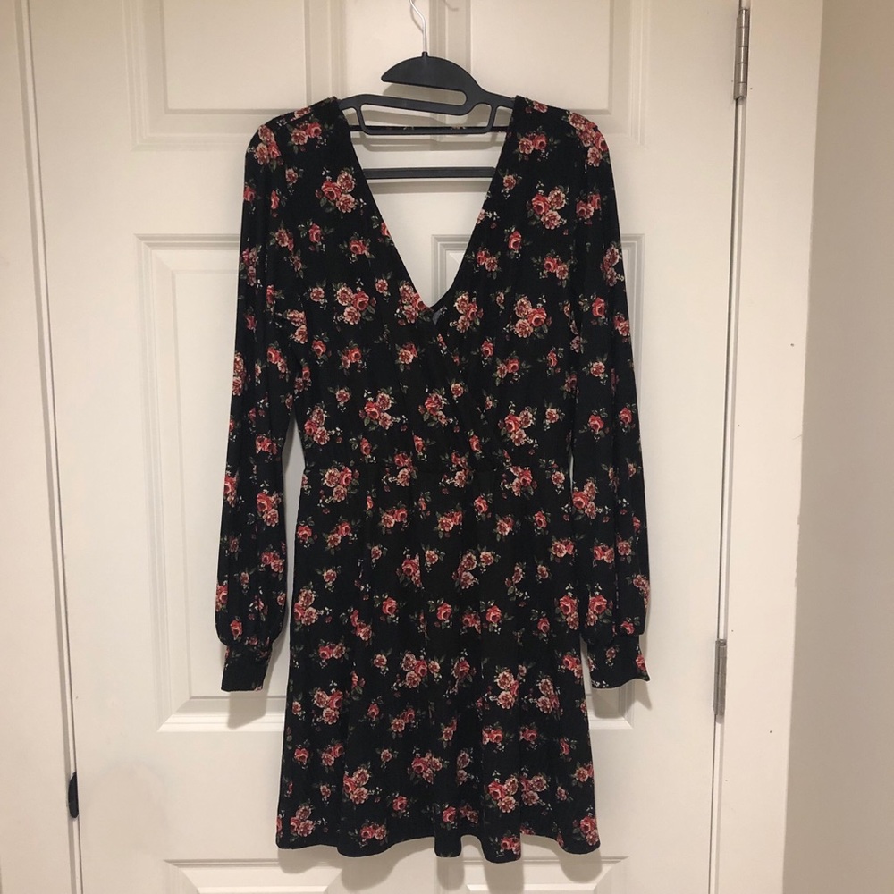 KENEDIK Long sleeve mini dress